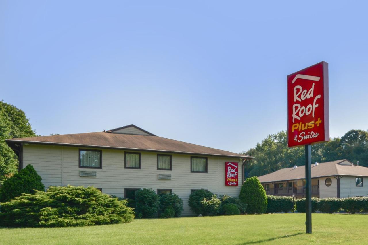 Red Roof Inn Plus+ & Suites Guilford Exteriör bild